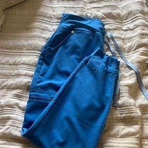 Figs scrub set- worn twice